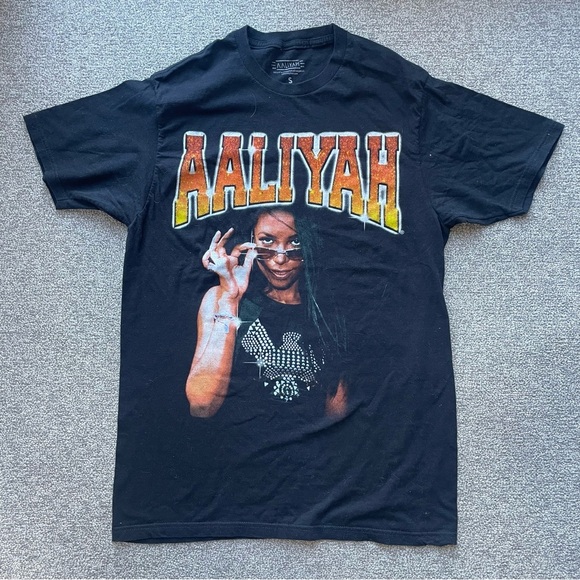 Aaliyah T-Shirt Short Sleeve Cotton  Black Men Small Or Women Unisex - Picture 1 of 4